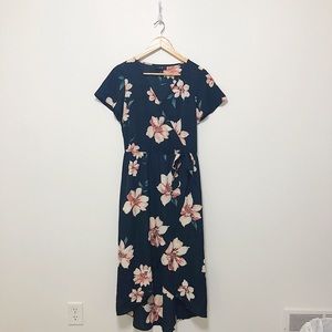 AGB Midi Dress - Medium Black Floral